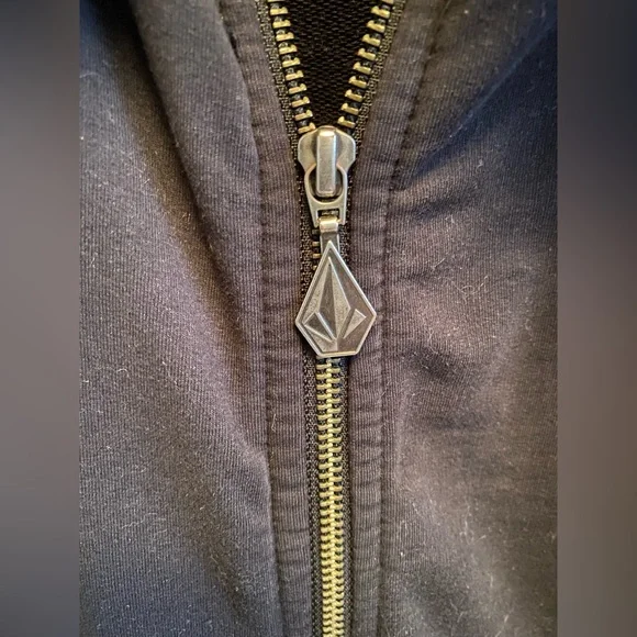 Volcom Jacket/Zip Up - Picture 4 of 7
